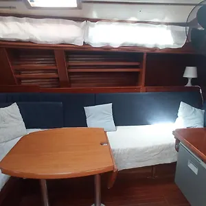 best-barcelona-boat-experience.topbarcelonahotels.com/
